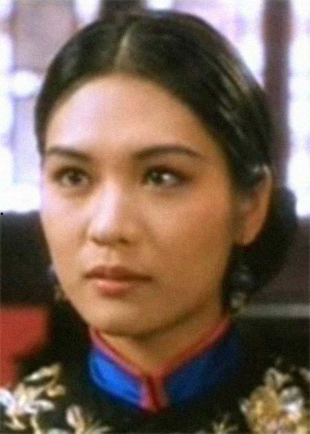 烈火女警花,燃烧正义的火焰